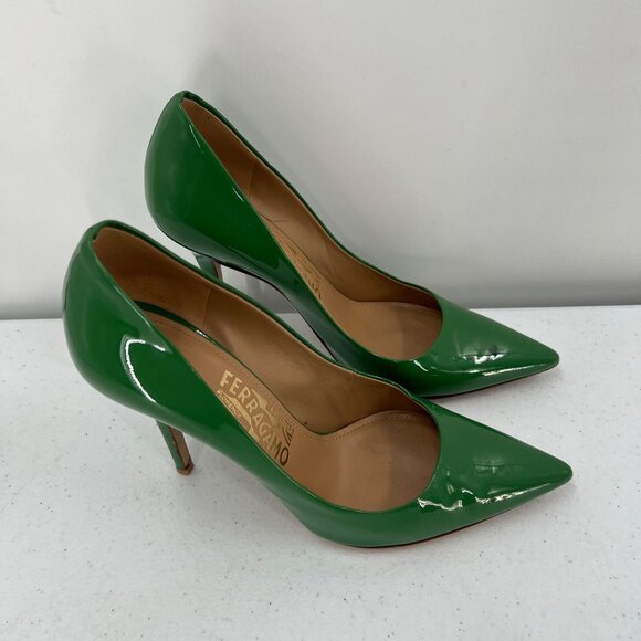 Ferragamo 8 Green Patent Leather Pointed Pumps - Picture 14 of 16